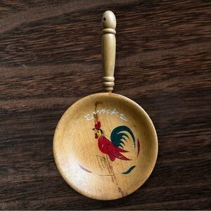 Vintage wooden snack bowl featuring a hand-painted rooster & the word snacks.